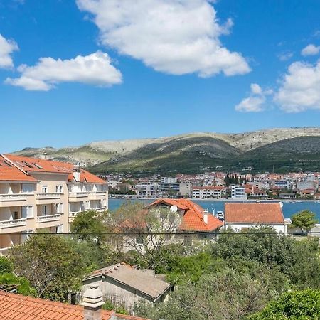 Apartman Bella Трогир Екстериор снимка