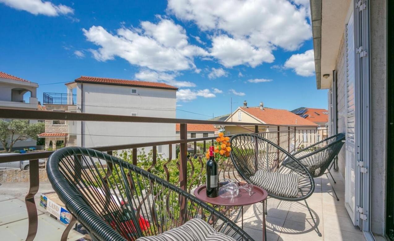 Apartman Bella Трогир Екстериор снимка