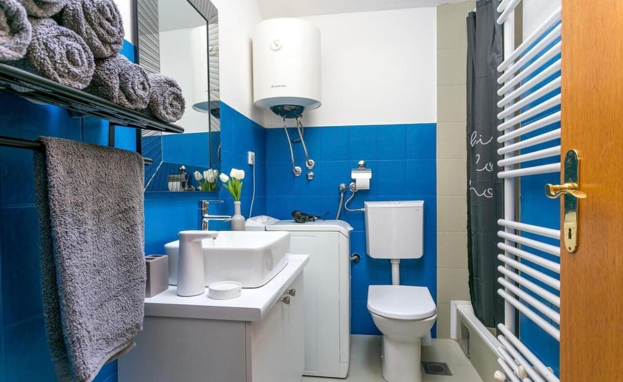 Apartman Bella Трогир Екстериор снимка