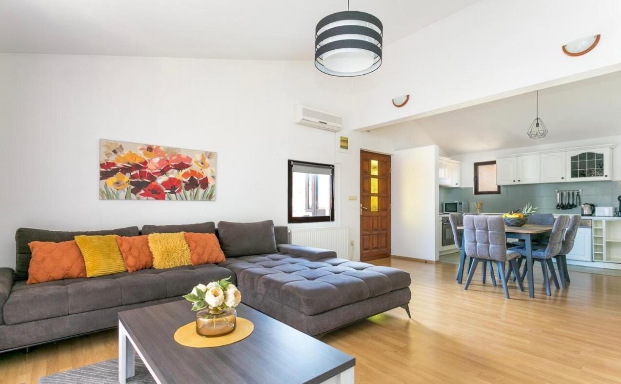 Apartman Bella Трогир Екстериор снимка